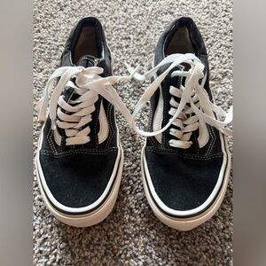 Classic Vans Stylish Black and White Men's and Women’s Sneakers